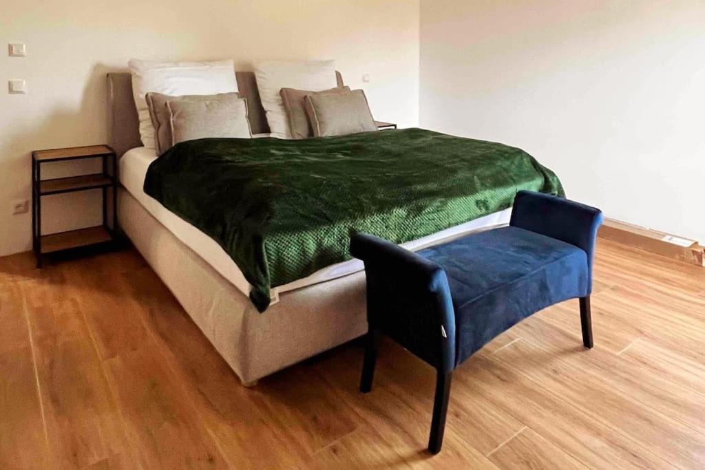 Viel Platz In Burghausen Fuer Freunde Und Familie Apartamento Exterior foto